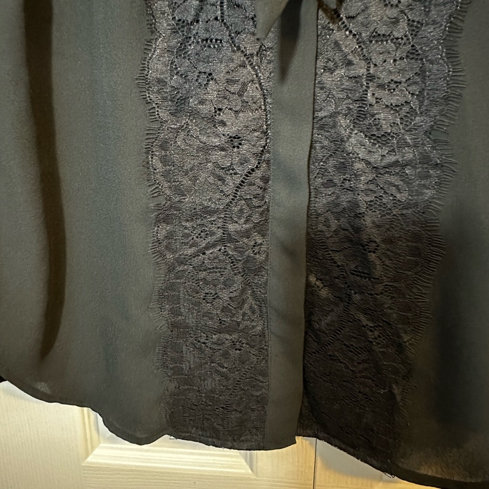 Massimo Button Up Top - Picture 3 of 4